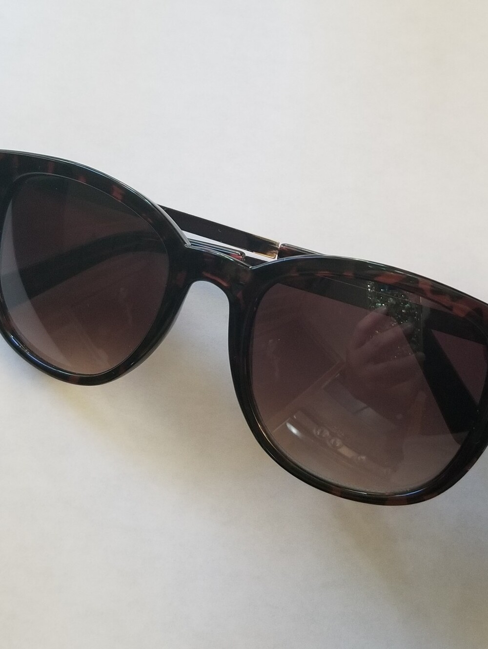 ❗Nanette Lepore Tortoise-Shell Brown Sunglasses❗
